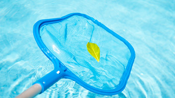 Entretien et accessoires piscine : épuisette de propreté piscine