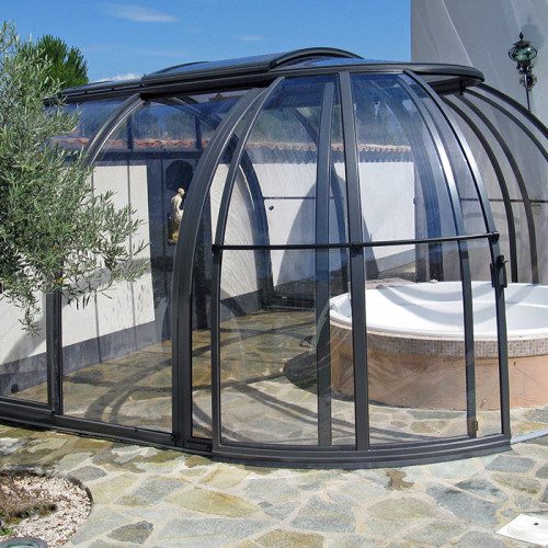 Abri Oasis, abri de spa adossé avec toiture ouvrante