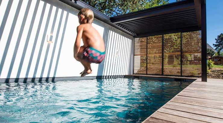 Piscine sous pergola Renson Aero Sky