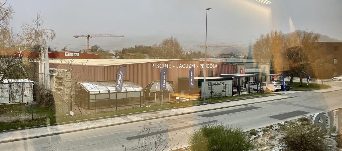 Espace d'exposition et siège Lamatec à Sierre